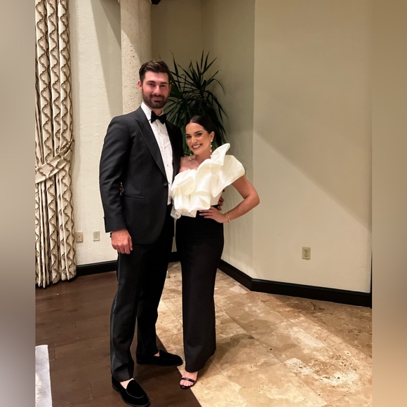 Solace London Ellis Maxi Dress in Cream & Black in size 4 - Picture 4 of 4